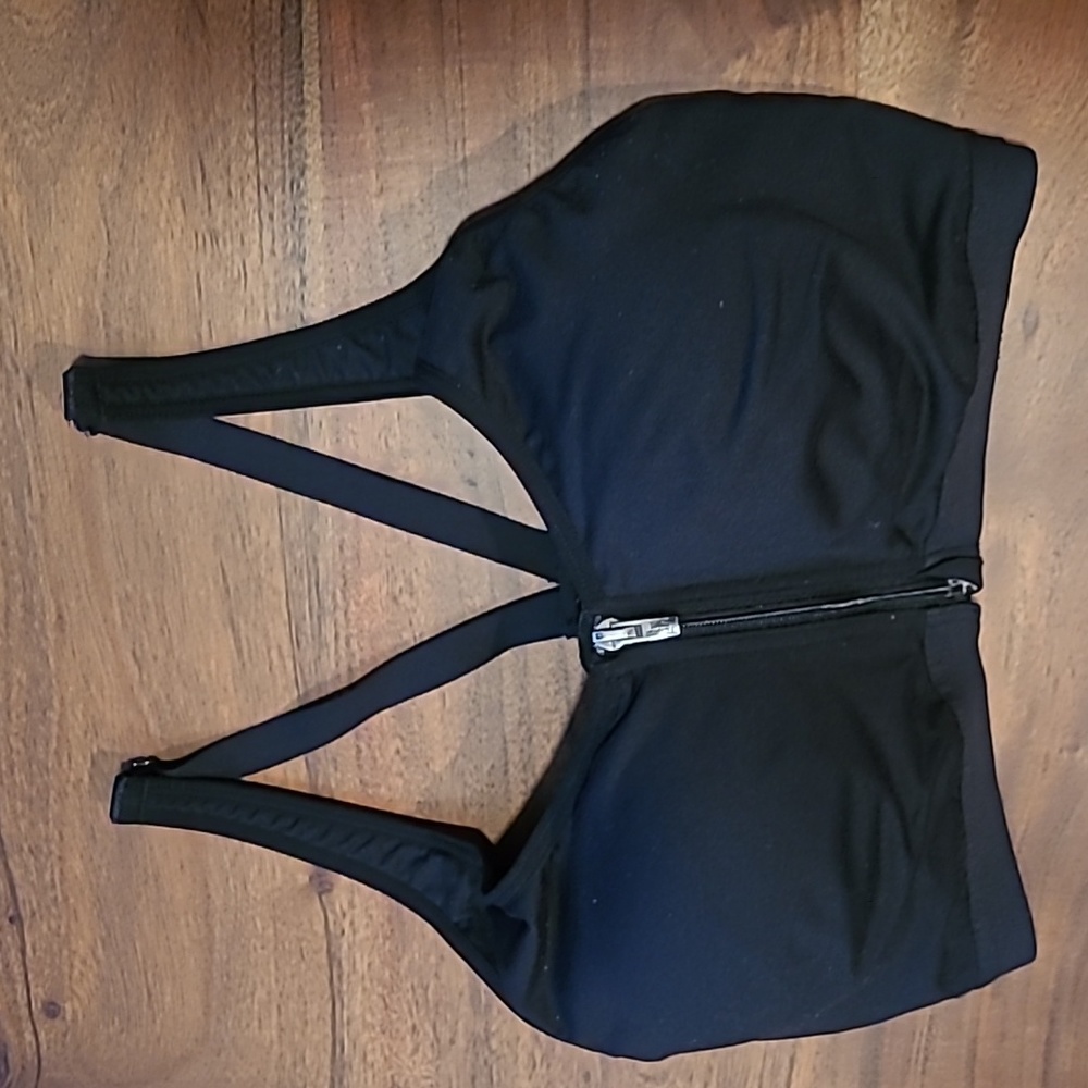 Victoria Sport 34DD padded sports bra black